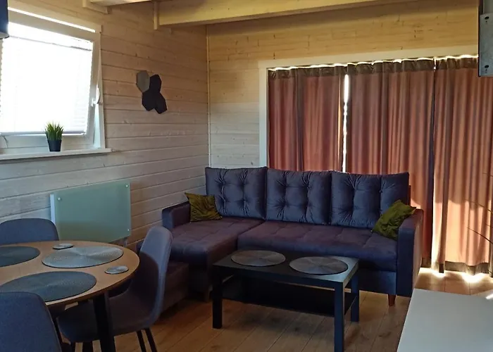 Nyaraló Sloneczne Chatki Dziwnówek