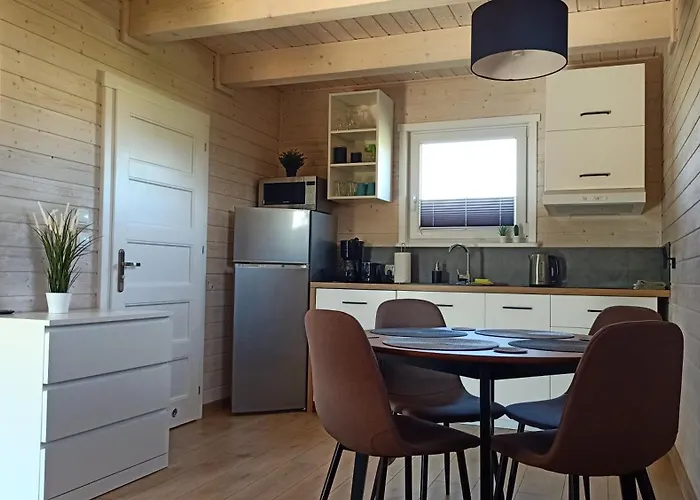 Nyaraló Sloneczne Chatki Dziwnówek